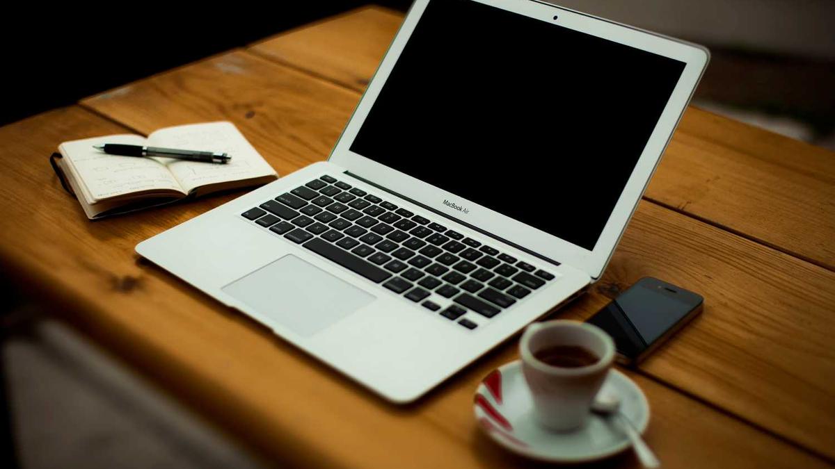 用AI给经典名著写“后传”，它续写的《红楼梦》里，黛玉成了星际商人